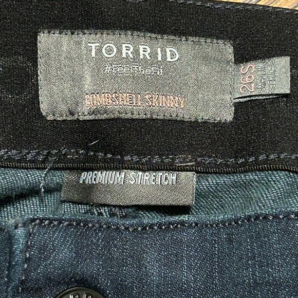 TORRID JEANS 26S - Picture 3 of 3